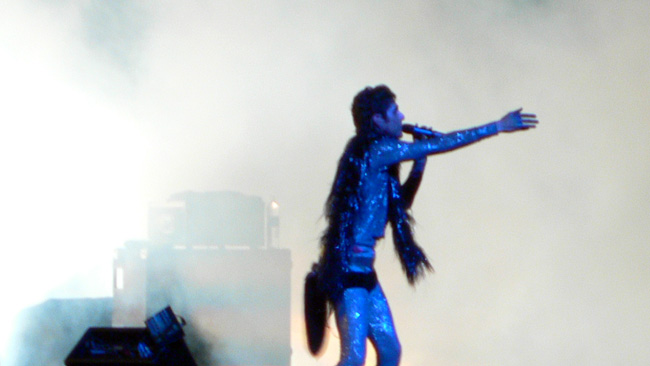 Jane's Addiction lead singer Perry Farrell in his sparkly body suit in Tampa on May 9th, 2009.  (2009)